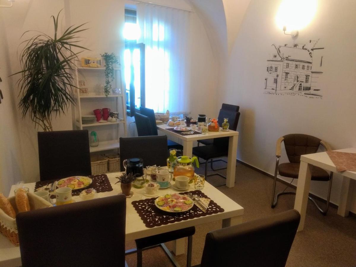Pension Archa Znojmo Luaran gambar