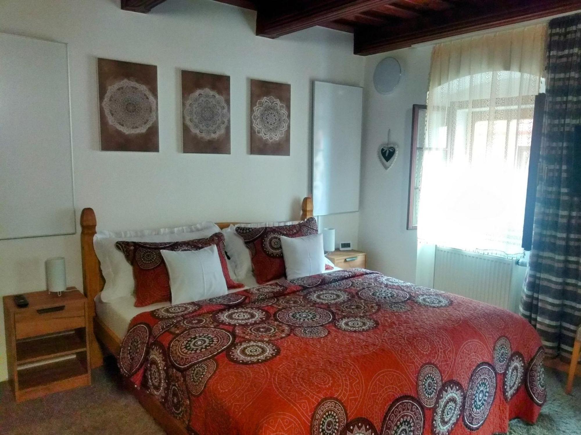 Pension Archa Znojmo Luaran gambar